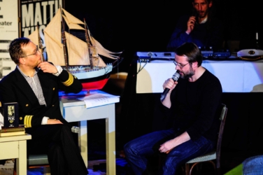 Fachsimpeln über Poe und Funksprüche - Mit Johannes Kirsten, allerdings undercover Fachsimpeln über Poe und Funksprüche - Mit Johannes Kirsten, allerdings undercover